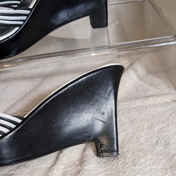 Women's Enzo Angiolini Black & White Wedge Platform Slides | Size 8.5 - Picture 10 of 11